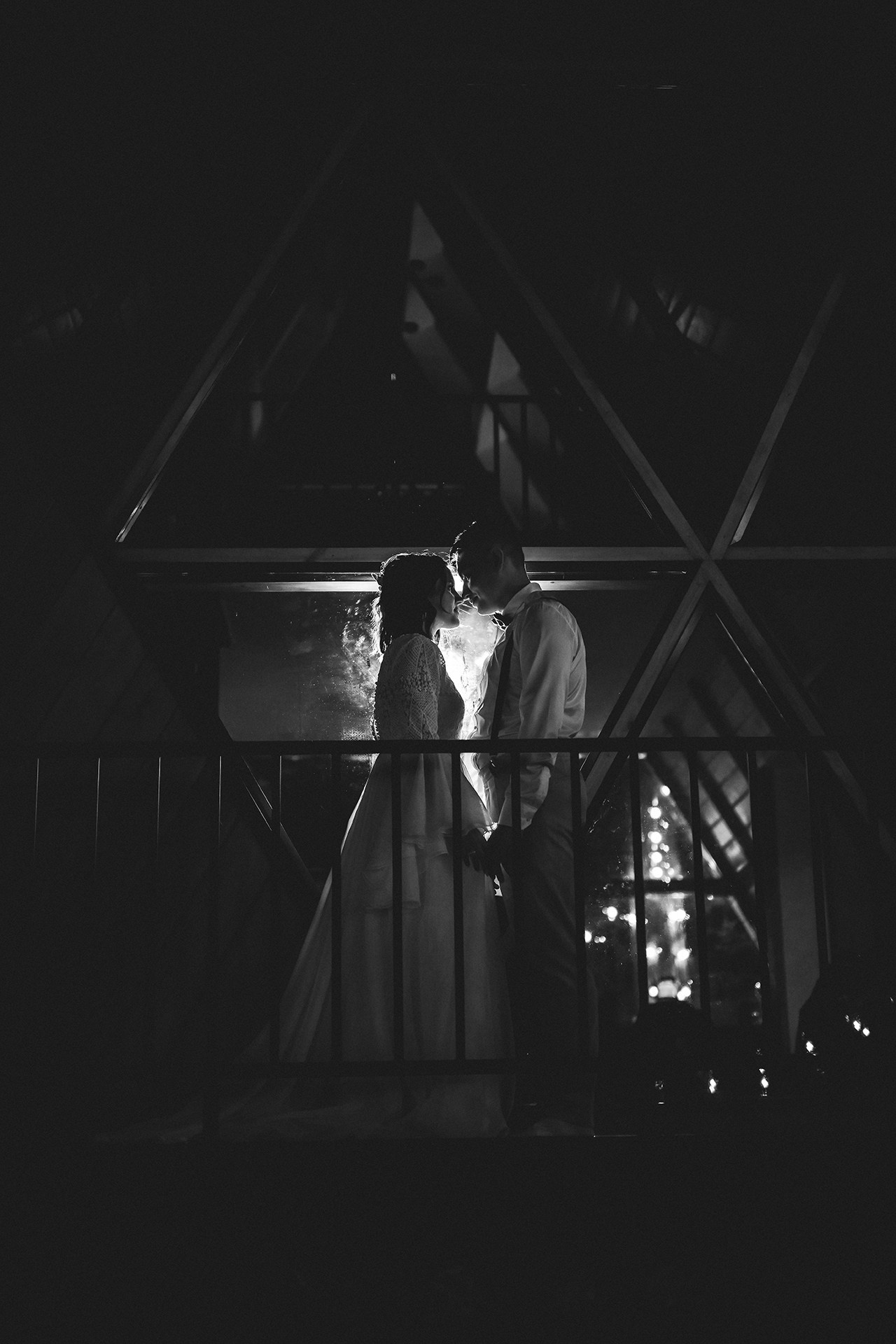 🌿 Влад и Влада — романтичная свадьба в лесу и на яхте | Камерная церемония в Красноярске. 📸 Свадебный и семейный фотограф в Красноярске Тихомиров Евгений | 17 лет опыта | 800+ свадеб