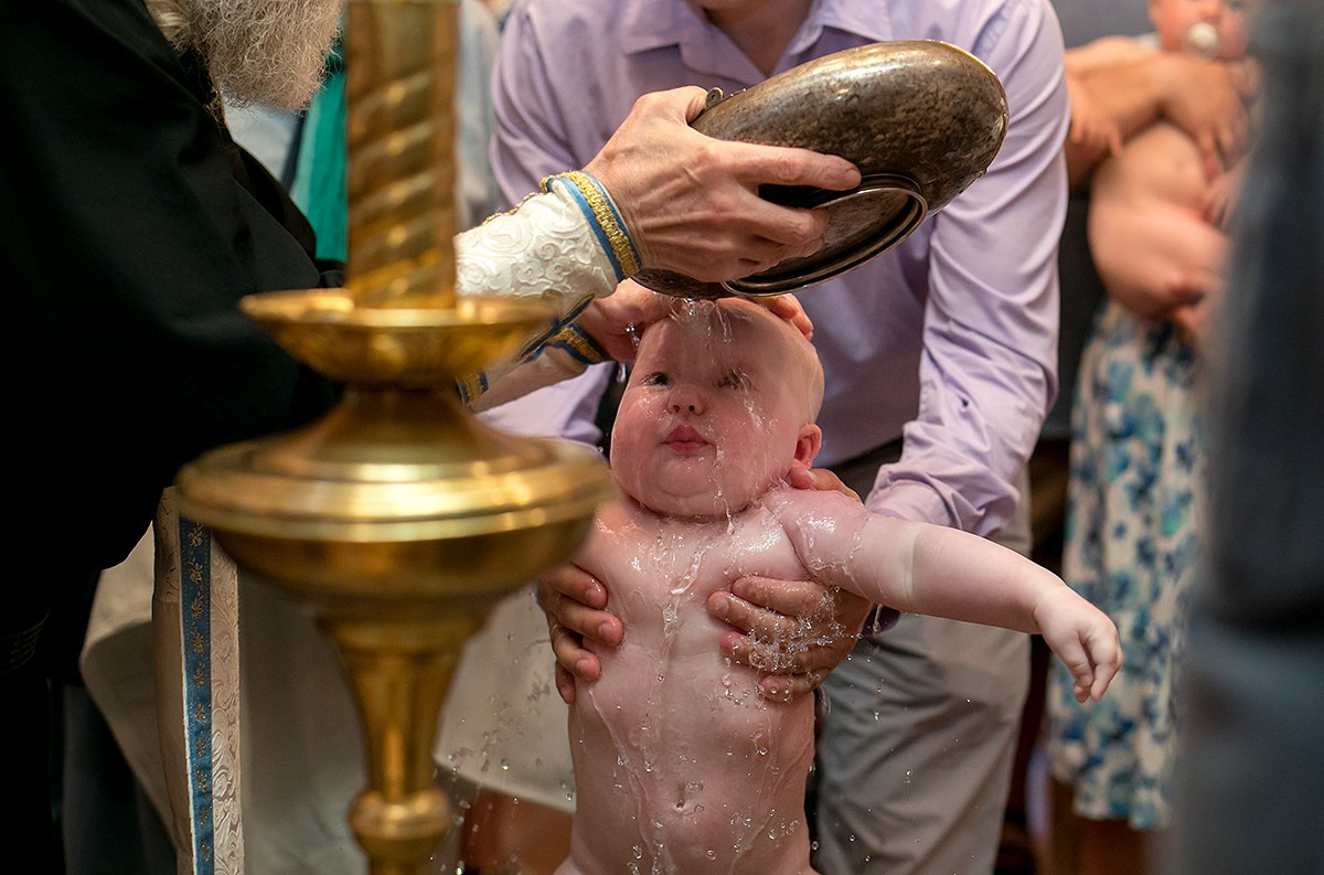 Крещение Храм всех Русских святых. п.Сосново. Фотограф на крещение в Санкт Петербурге