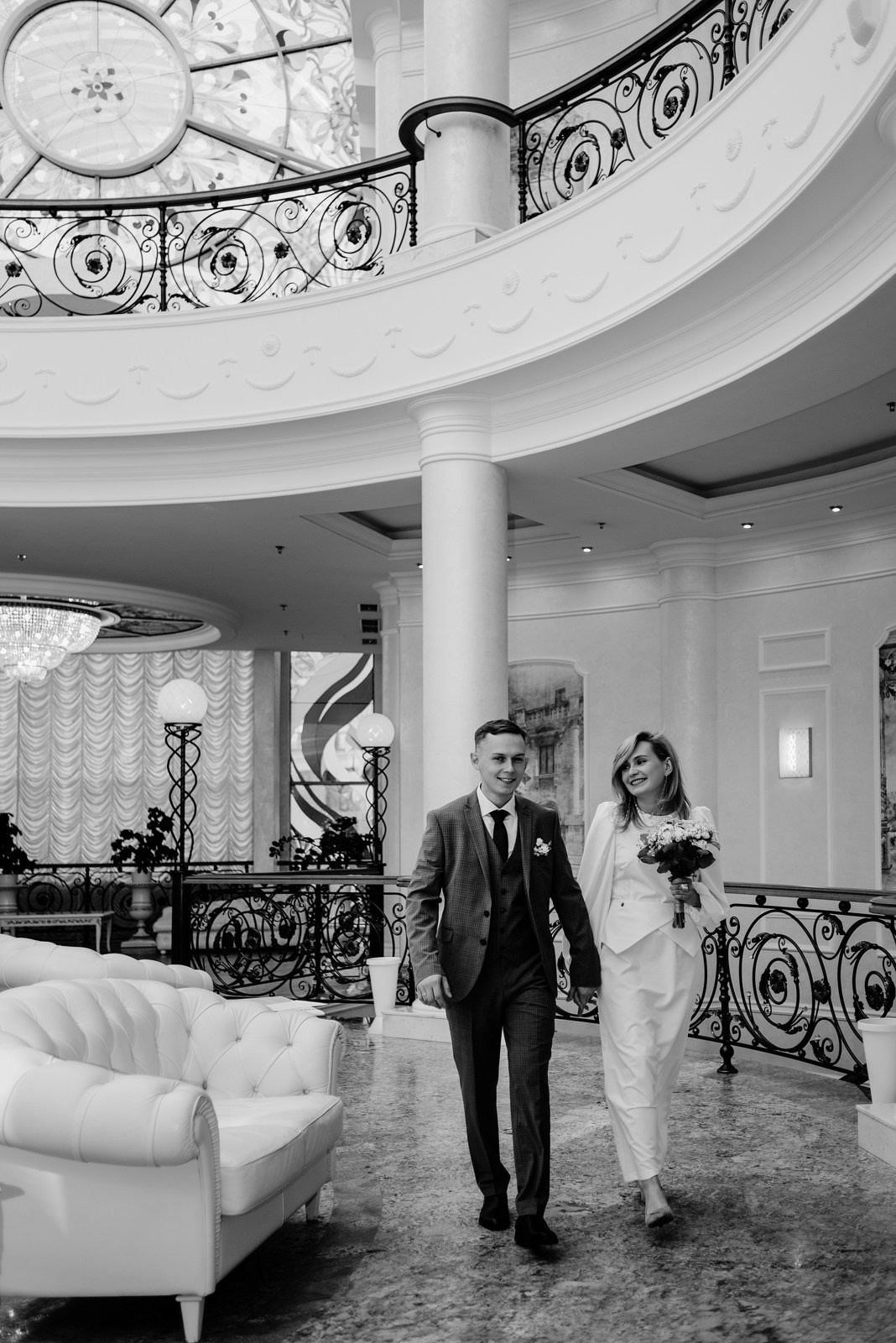 Свадебная фотосессия в стиле минимализм в Тюмени — Максим и Таня — Фотограф Дарья Мустафина. Фотограф Дарья Мустафина, Тюмень