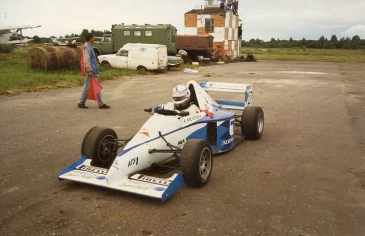 Гоночный автомобиль класса Формула 3 — Астрада. Главная