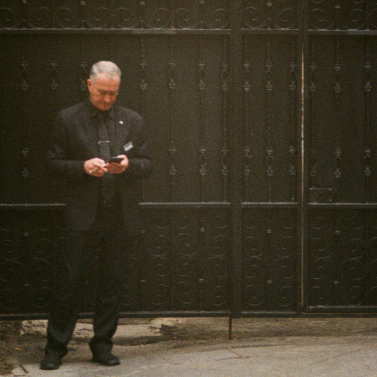 24.08.2024 // Фотопрогулка с Гагиком Егиазаряном. Фотовыставки serebro.gallery, в которых автором можешь стать ты! | Москва