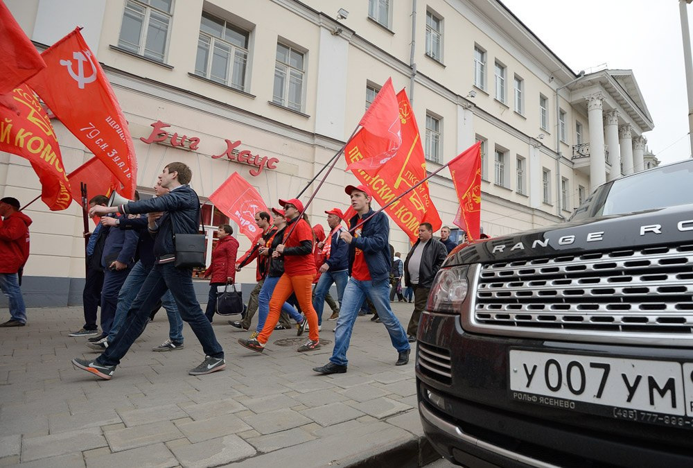 Красные в городе. Репортажный фотограф Антон Буценко