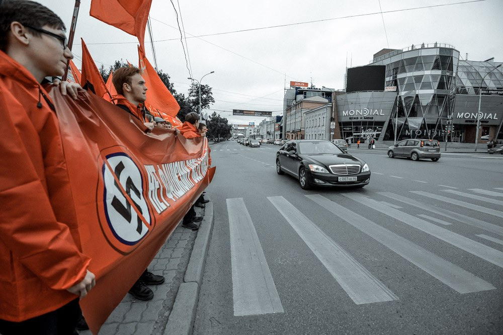 Красные в городе. Репортажный фотограф Антон Буценко