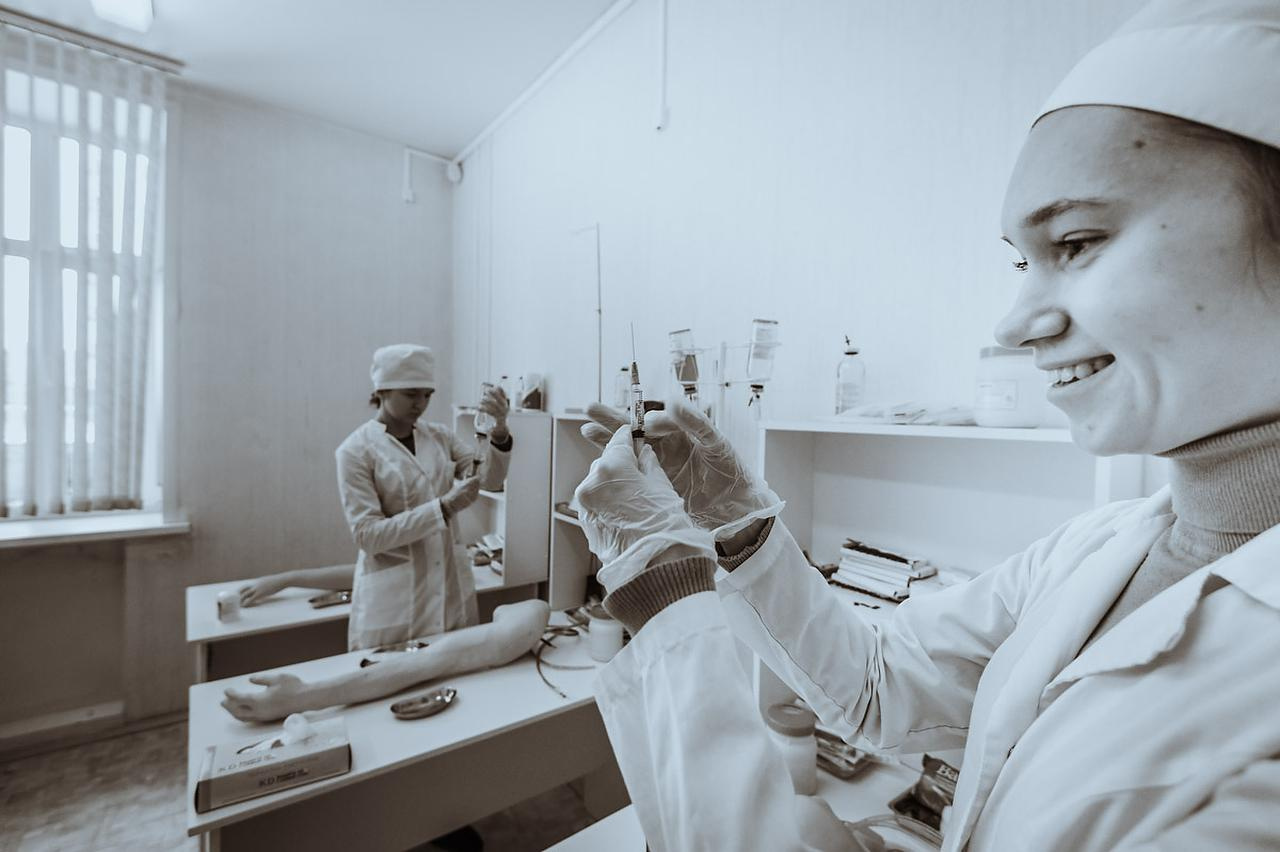 Медицинский колледж. Репортажный фотограф Антон Буценко