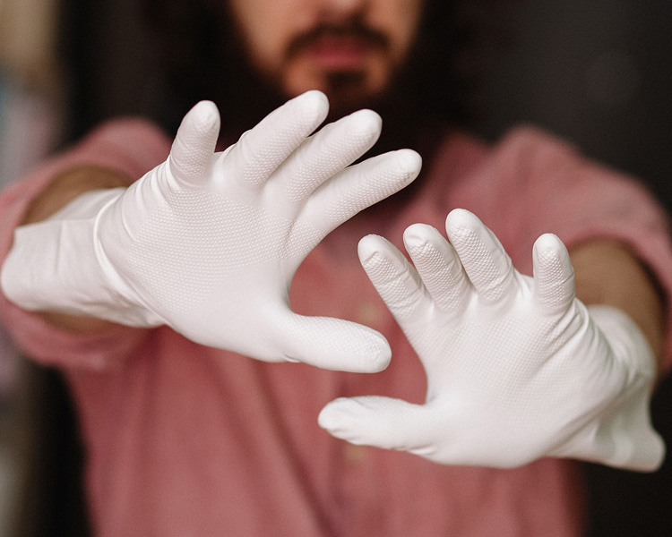 Контент для магазина японских хозяйственных перчаток с тату принтами TRUEGLOVE. Семейный и свадебный фотограф в Майкопе Михаил Мартиросян