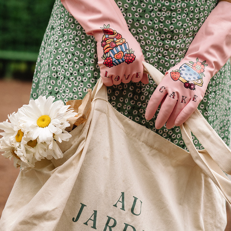 Контент для магазина японских хозяйственных перчаток с тату принтами TRUEGLOVE. Семейный и свадебный фотограф в Майкопе Михаил Мартиросян