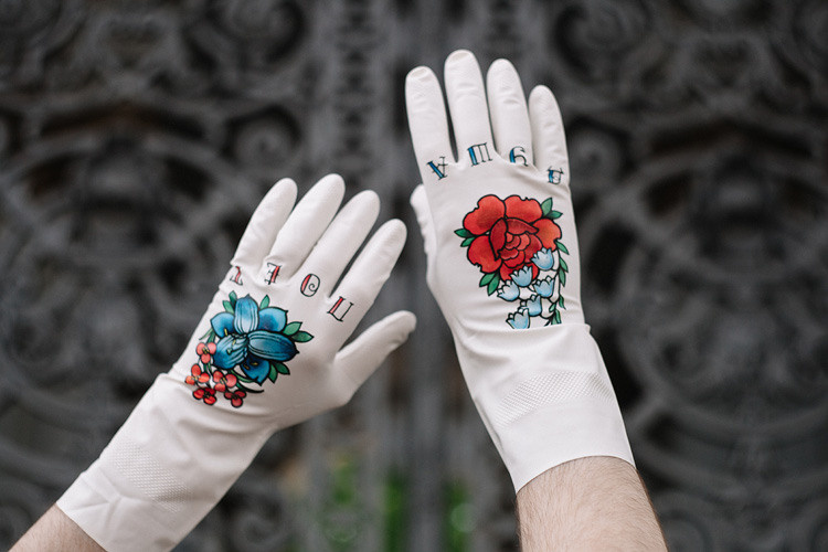 Контент для магазина японских хозяйственных перчаток с тату принтами TRUEGLOVE. Семейный и свадебный фотограф в Майкопе Михаил Мартиросян