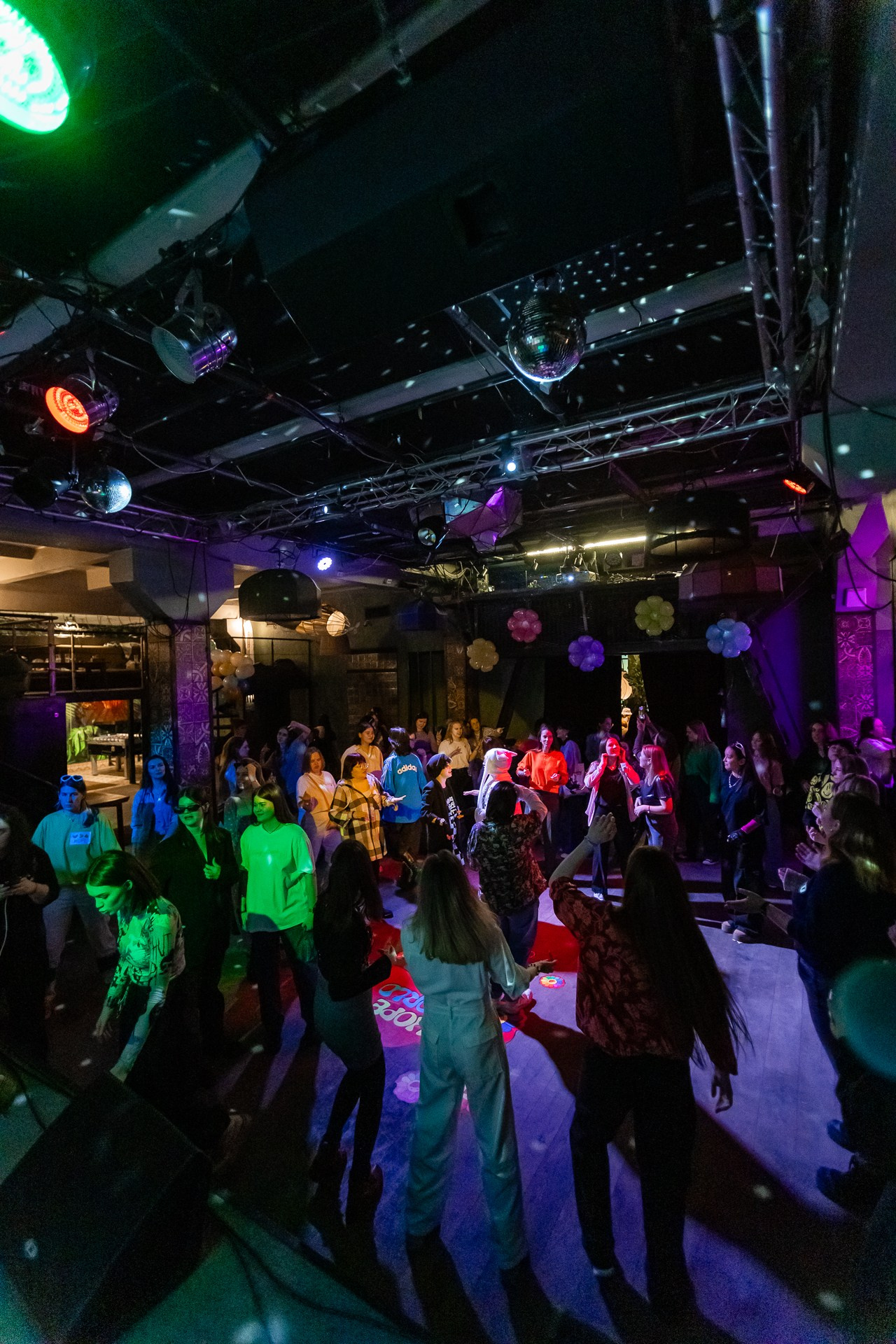 Зажигательная вечеринка в стиле HOPE WORLD от команды 7 WITH U. Фотограф в Санкт-Петербурге — Сергей Петров