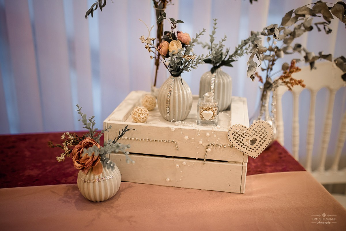 Свадебная фотосессия в интерьере: уют, фактура и свет как у старых мастеров. Свадебный фотограф — Санкт-Петербург (СПб) Питер