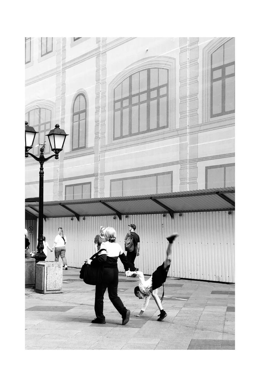 24.08.2024 // Фотопрогулка с Гагиком Егиазаряном. Фотовыставки serebro.gallery, в которых автором можешь стать ты! | Москва