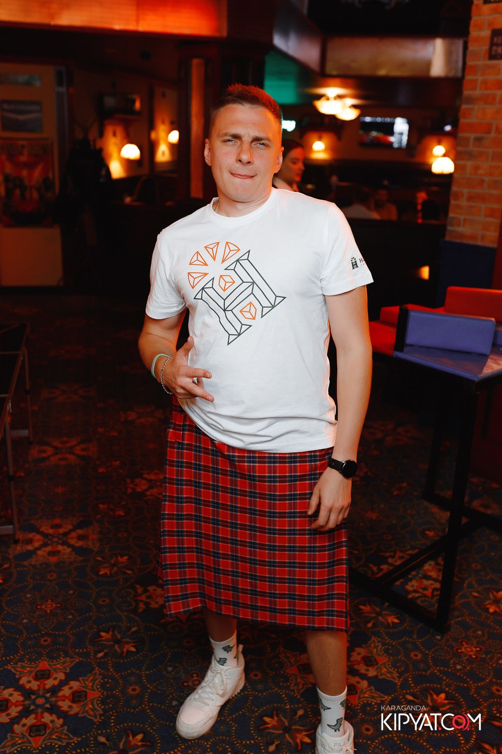 Harat's Irish Pub. Кипятком Караганда