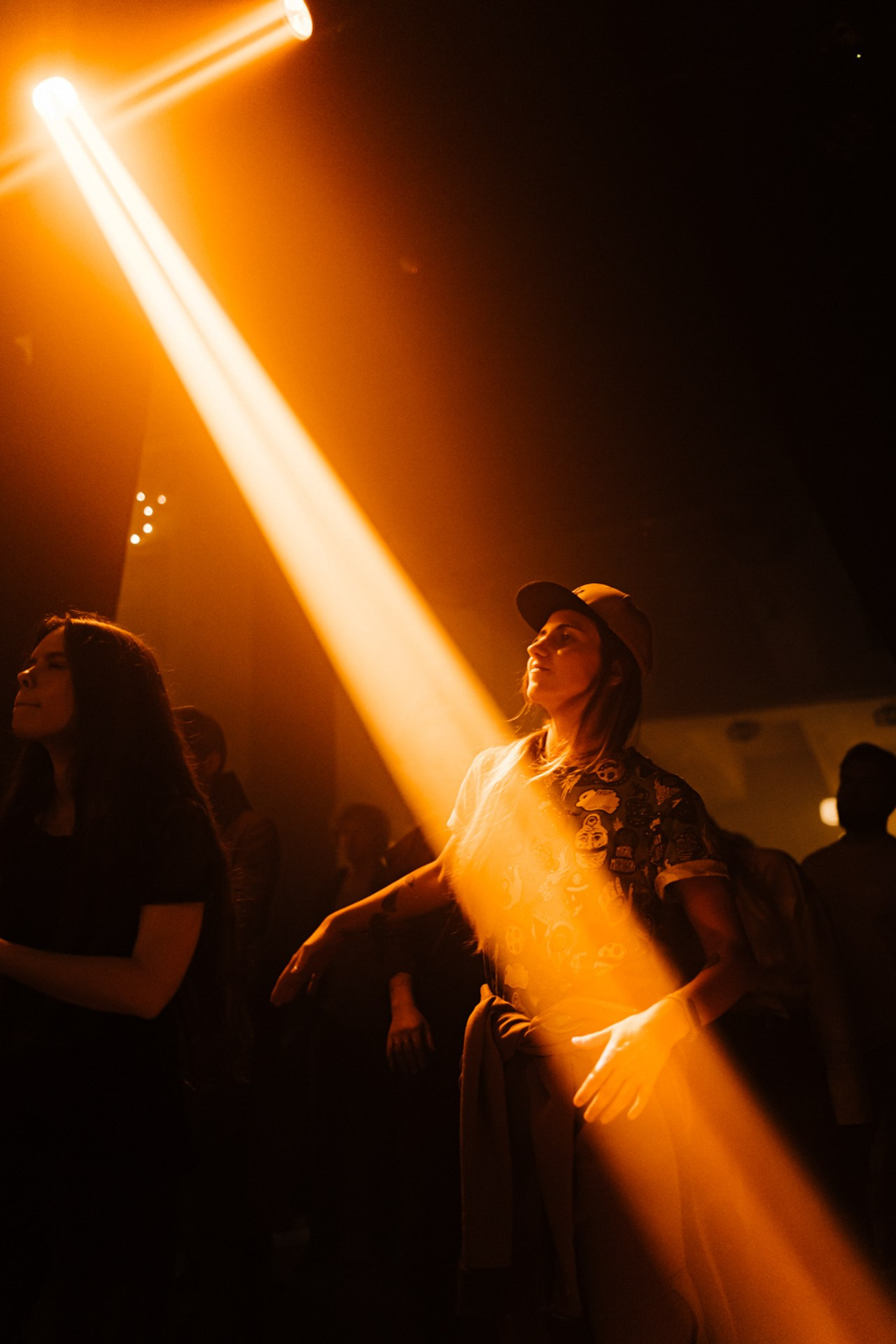 Long Arm. VICTORIA SHU