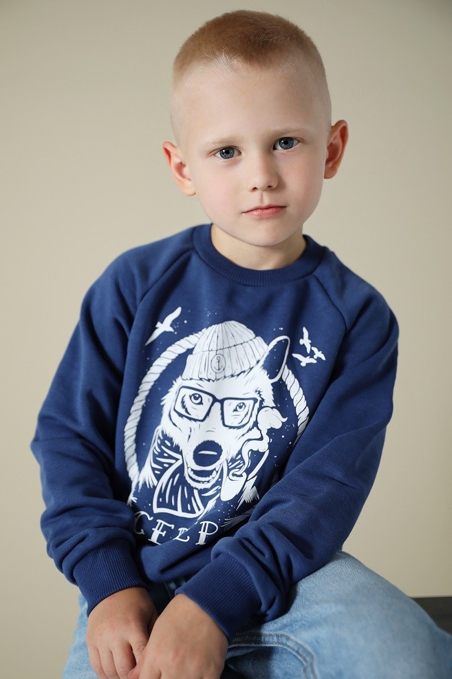 Павел Гильгулин. Съёмка одежды для маркетплейсов и брендов Morozova Production