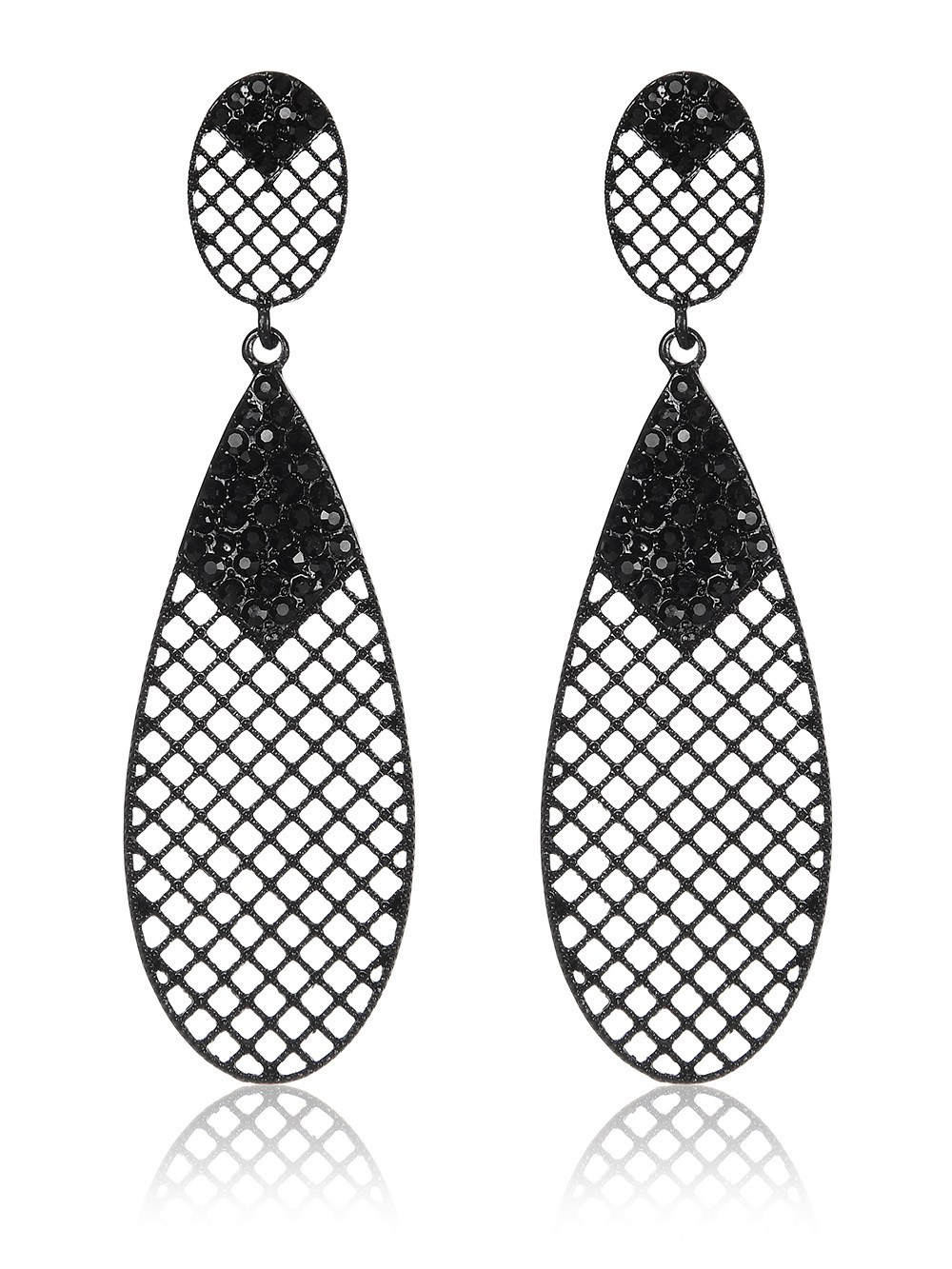 Предметная съёмка бижутерии для маркеплейсов. Съёмка украшений в Москве. Предметный фотограф Константин Агафонов — предметная съёмка и фотосъёмка в Москве