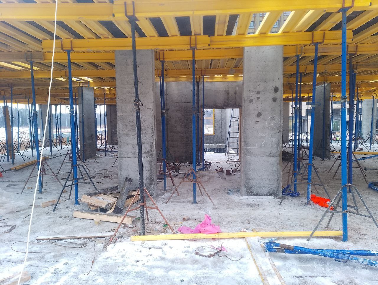 Projects. Ultrasonic Pulse Echo and GPR inspection of concrete and reinforced concrete structures