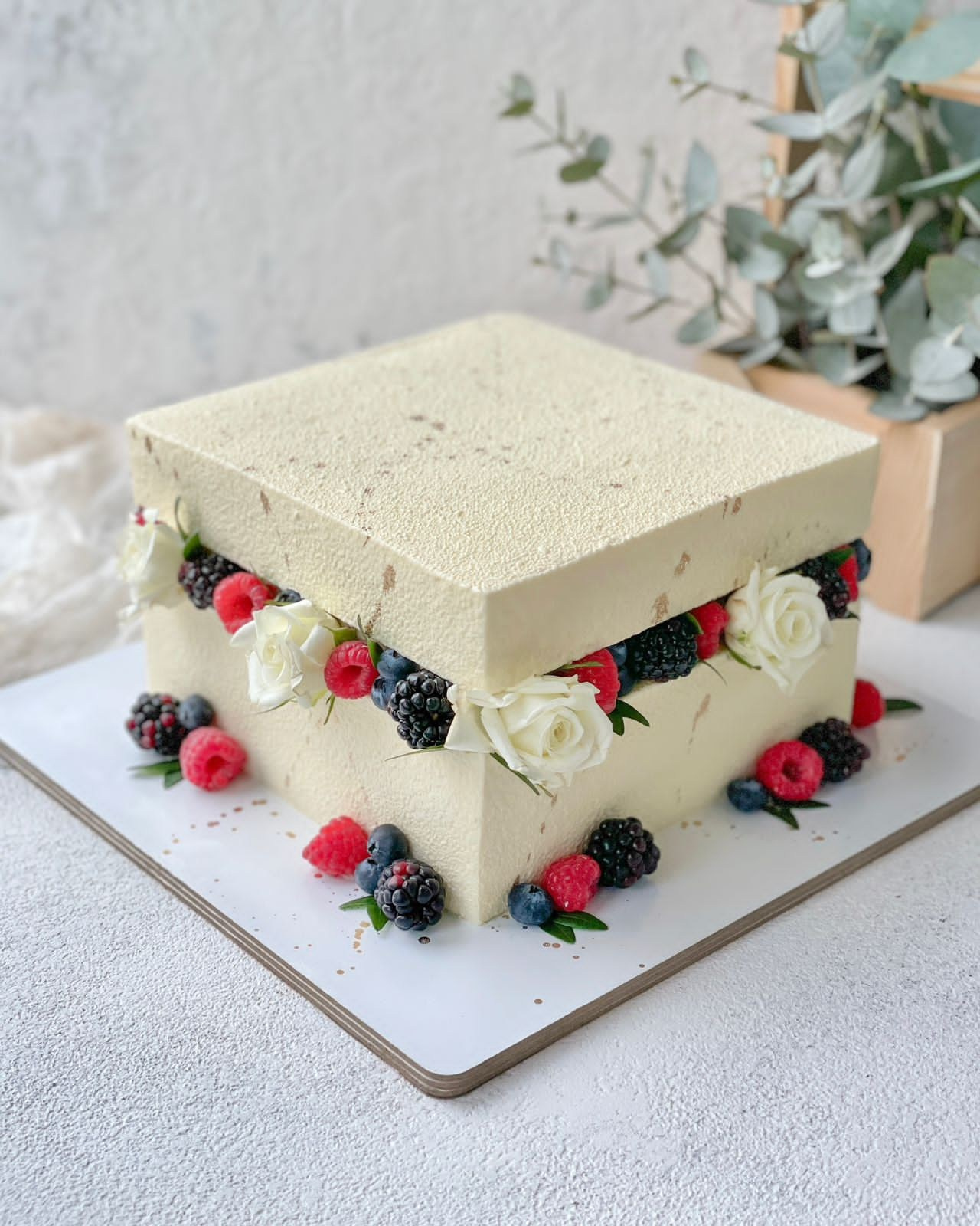 Кондитер Татьяна blackberry. Подрядчики и друзья сети свадебных площадок House for wedding