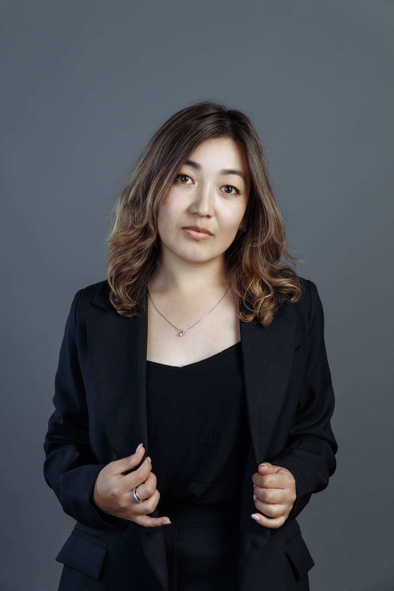 Бизнес-портреты сотрудников для сайта страховой компании InsFamily. Событийный фотограф Максим Бескоровайновнов