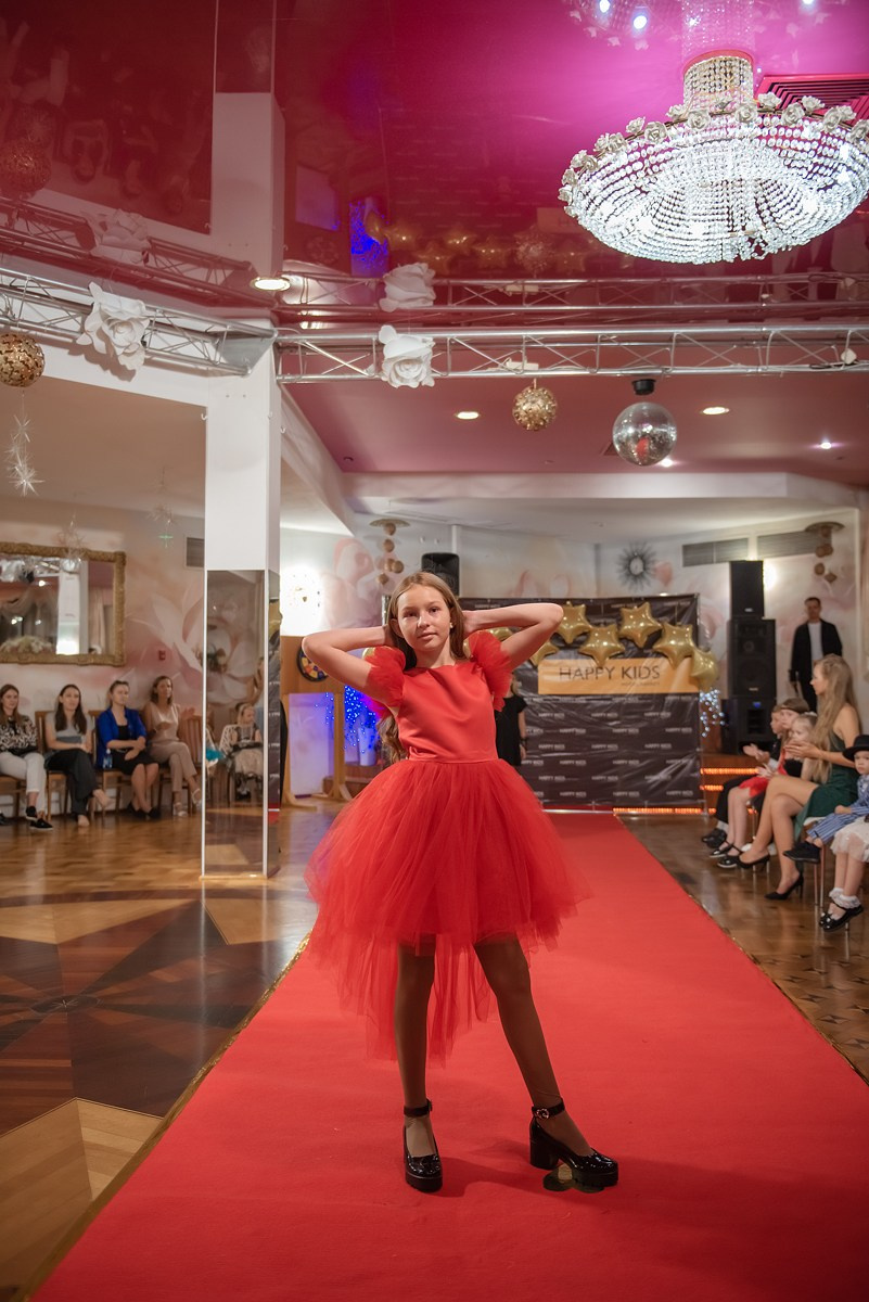 HAPPYkids дефиле санаторий Октябрьский. Семейный и коммерческий фотограф в Сочи Александр Бодунов