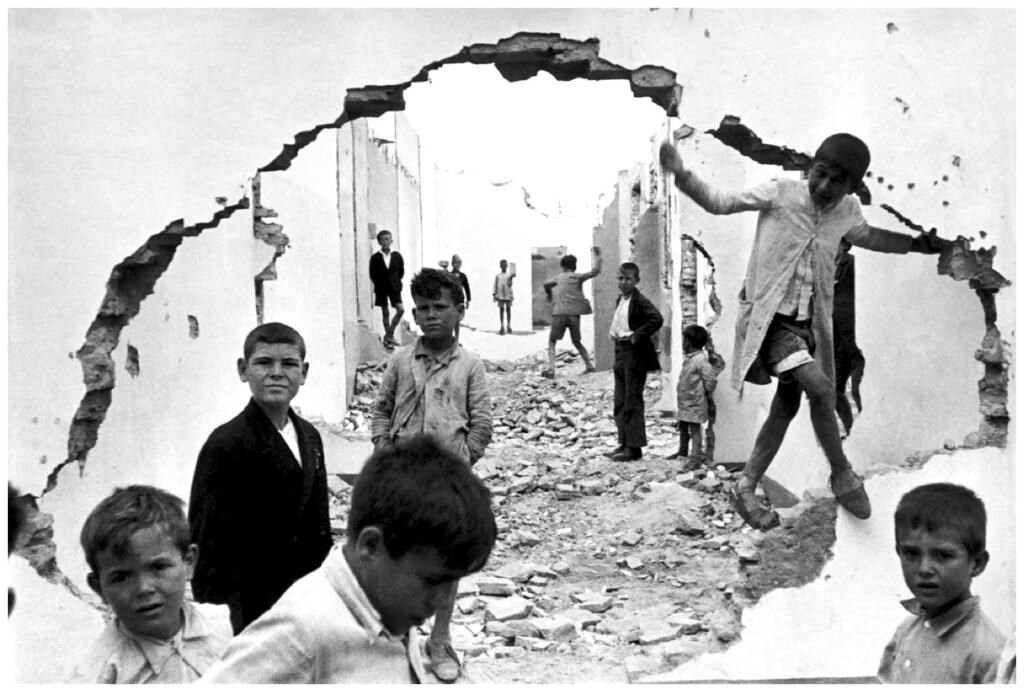 Фотографы, изменившие мир: Анри Картье-Брессон. Фотограф Антон Швец — Монохромная реальность