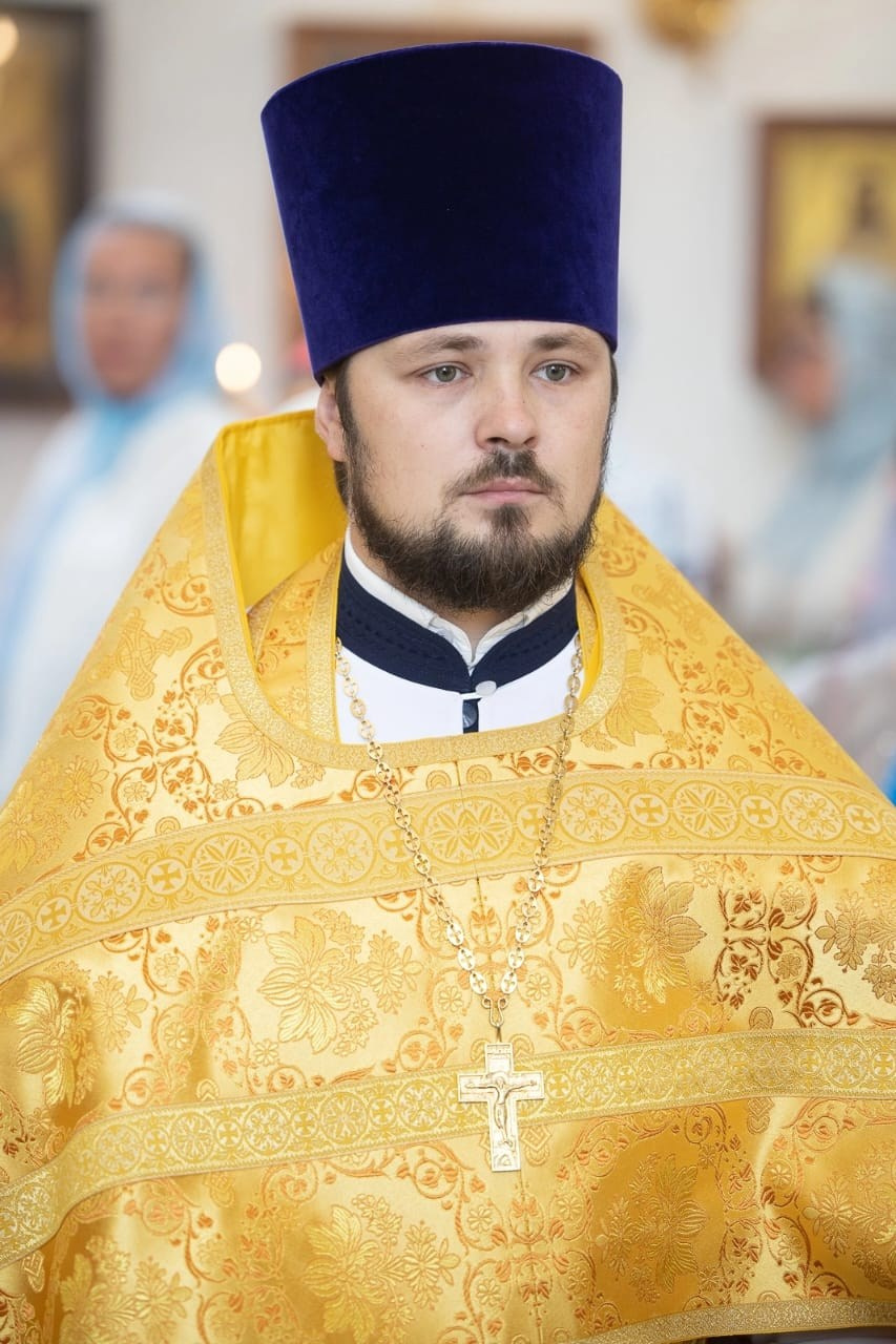 Митрополит Игнатий совершил божественную литургию в храме Всех скорбящих Радость. Саратовское Северо-Западное благочиние