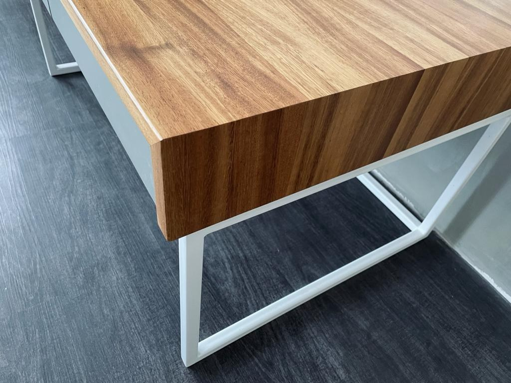 Письменный стол. Klauzevits Workshop