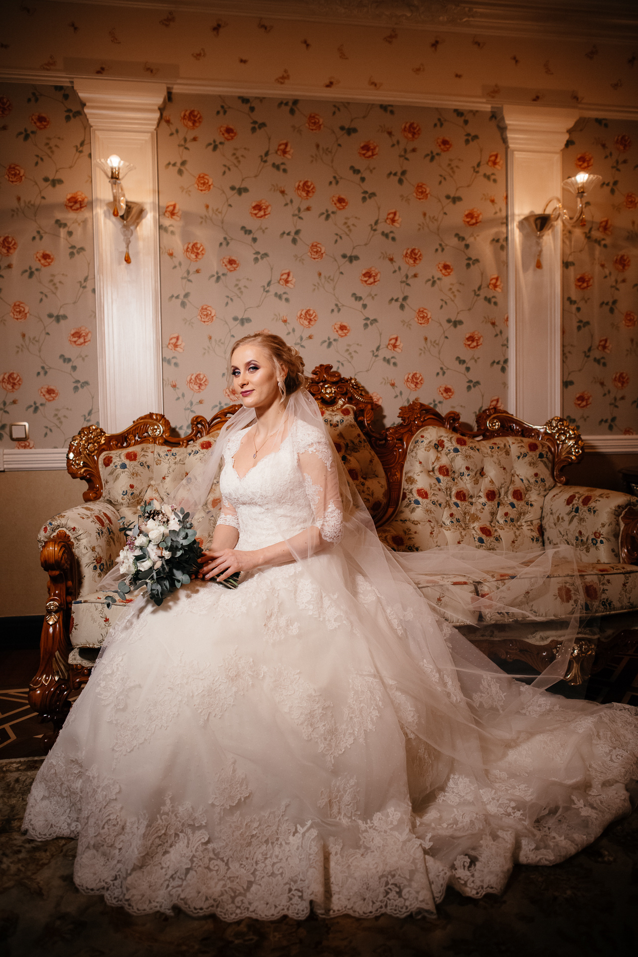 V & T. Зимняя свадьба. Destination wedding photographer in Iceland, Spain, Italy, Greece and