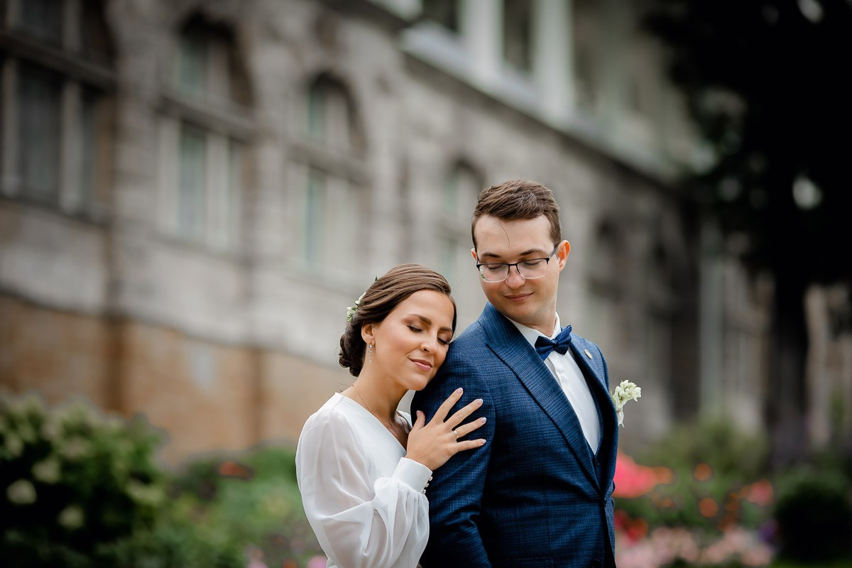 Жених и невеста. Екатерининский парк в Пушкине.