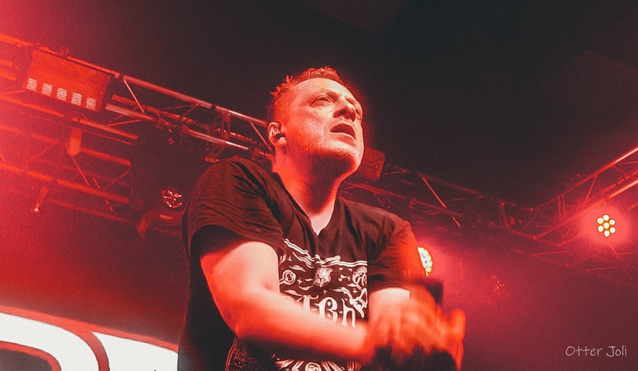 Screens. Концертный репортёр Валерия Сафина