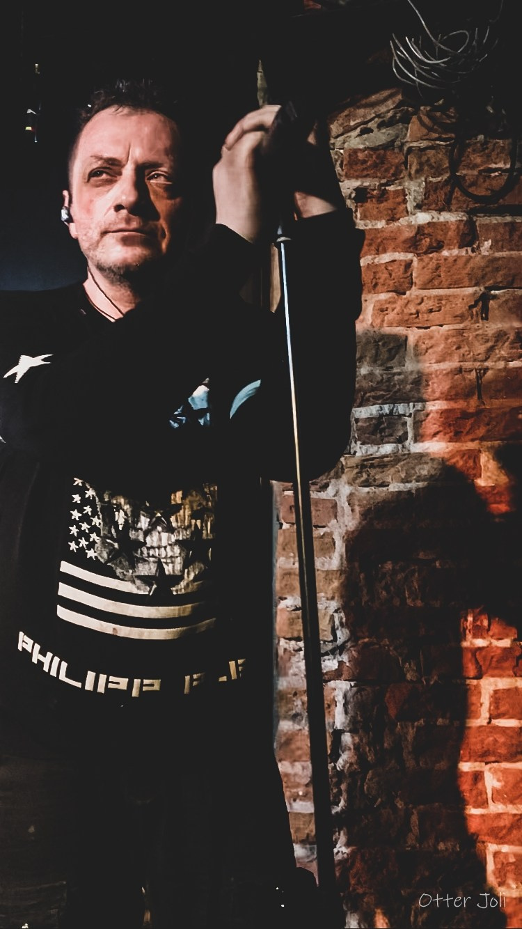 Screens. Концертный репортёр Валерия Сафина