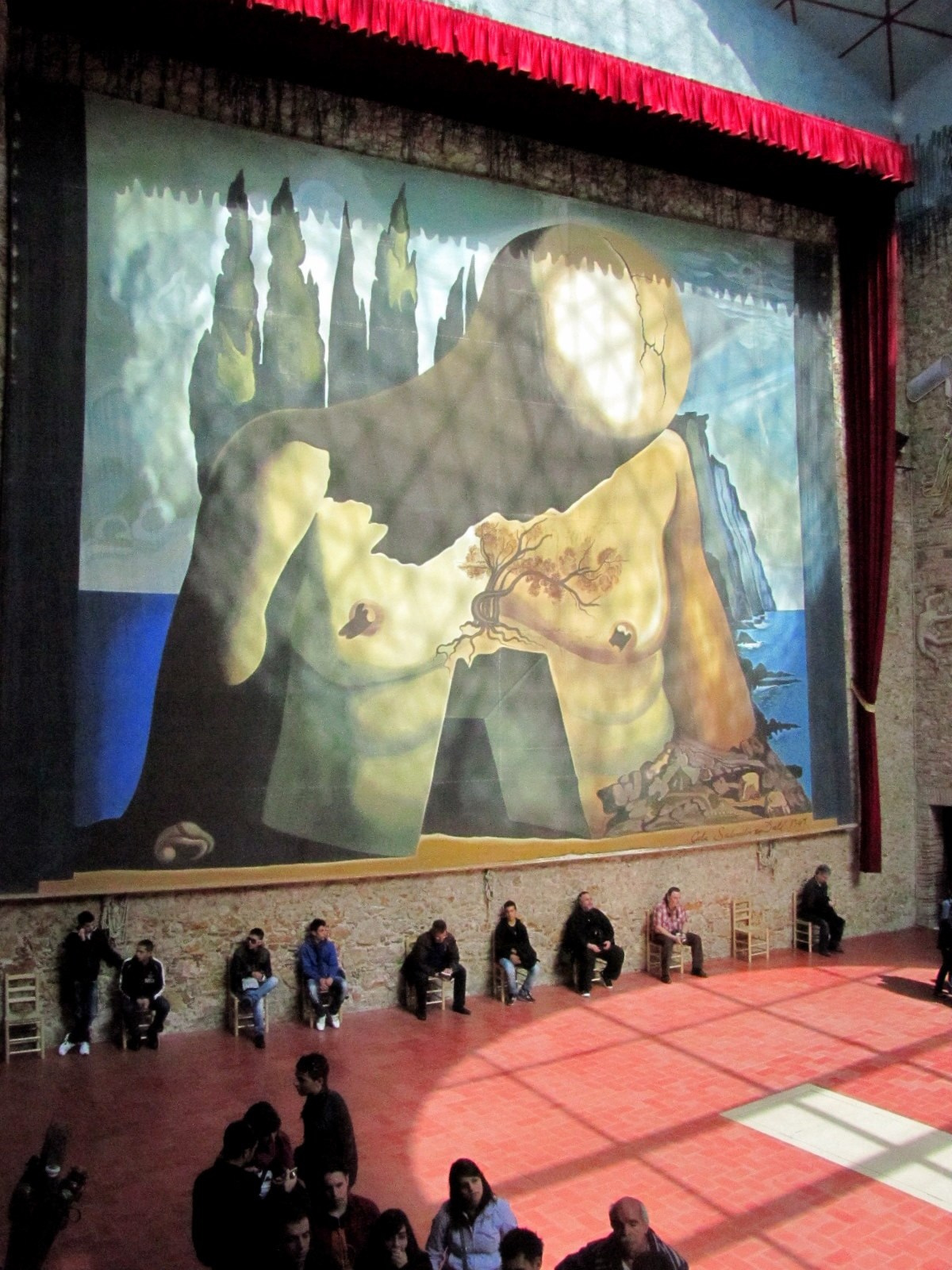 Каталония: музей Сальвадора Дали в Фигерасе. Дарья Письменюк / Darya Leitstern — фотограф, музыкант, журналист, путешественник