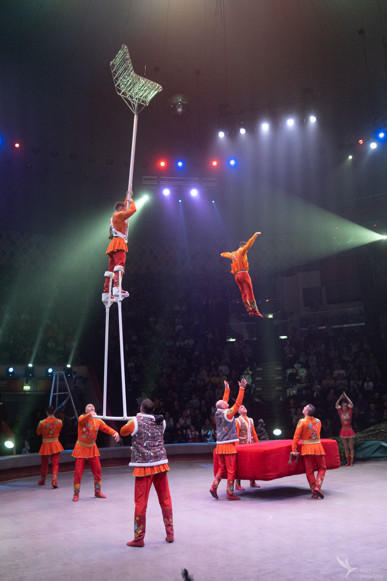 Новогодняя цирковая сказка «Морозко». Репортажный фотограф в Казани Павел Серпокрылов