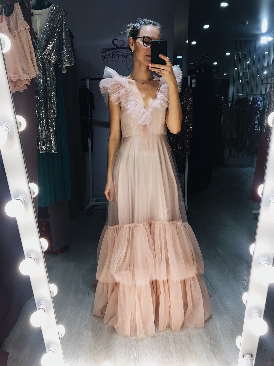 №36 Платье ручной работы. Подклад - шёлк Армани. Размер от 40-48. Идеально для Беременных девушек. 1300 руб