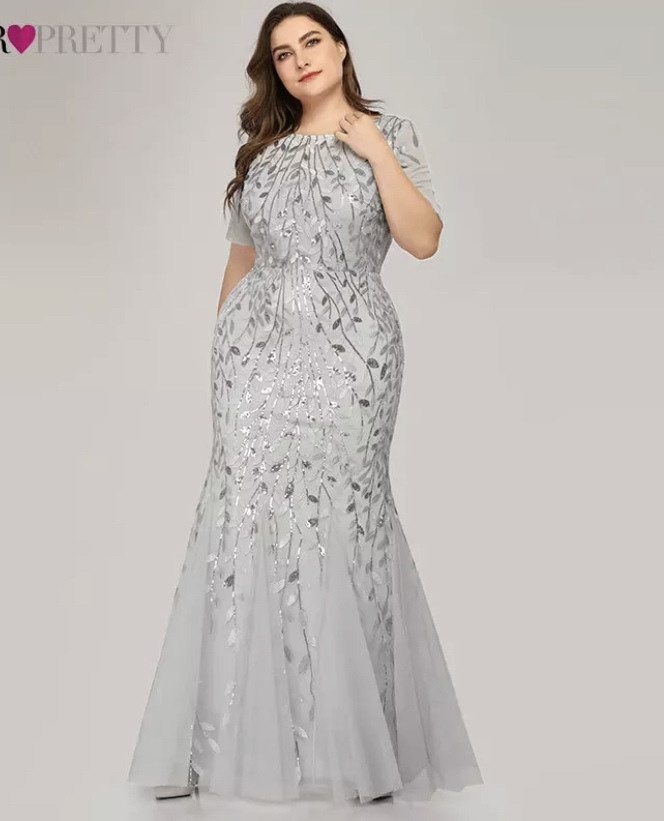 №53 Очень красивое платье. На размер 54-58. 1500 руб