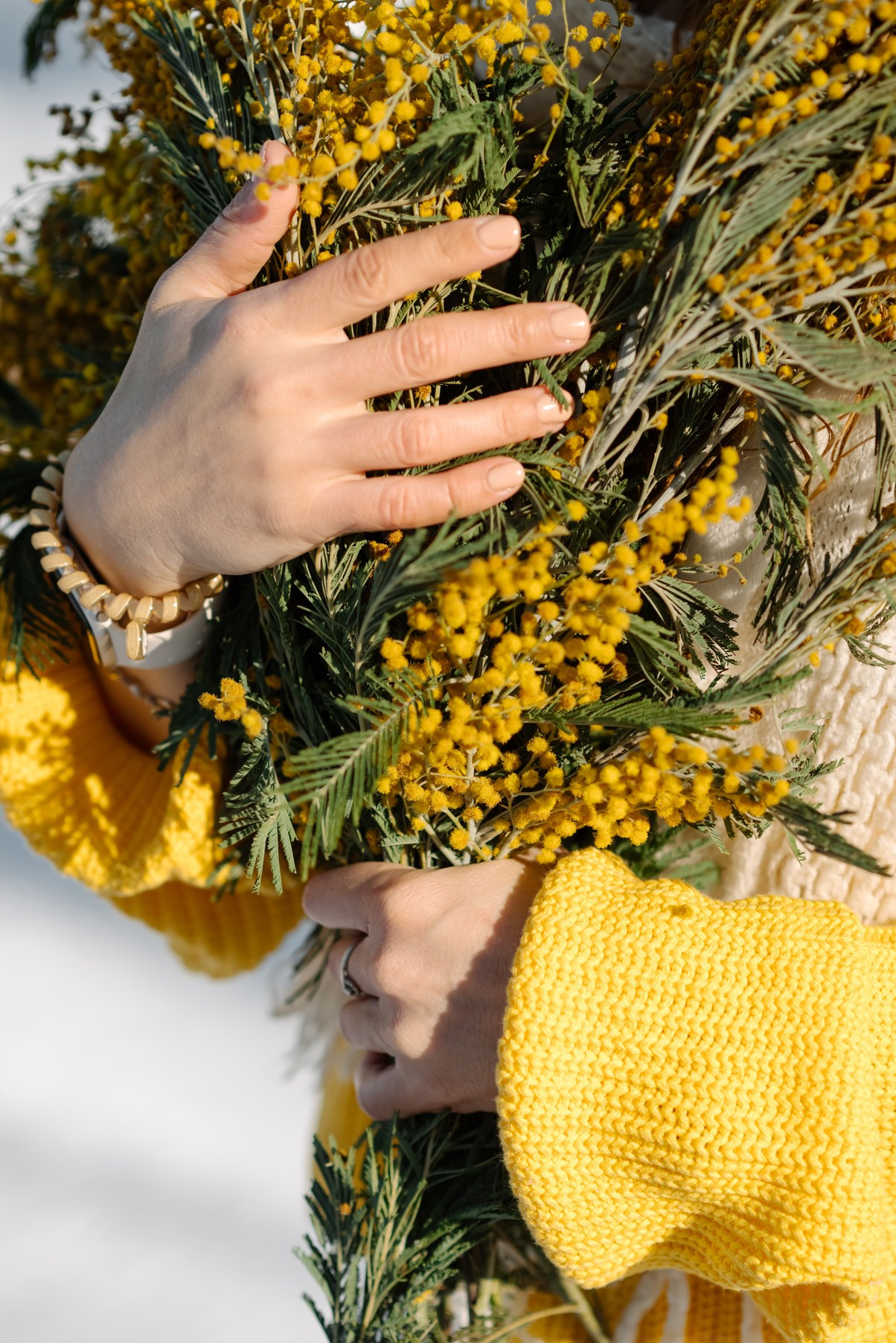 Ева с мимозой. Свадебный и сеейный фотограф в Санкт-Петербурге Елена Худякова