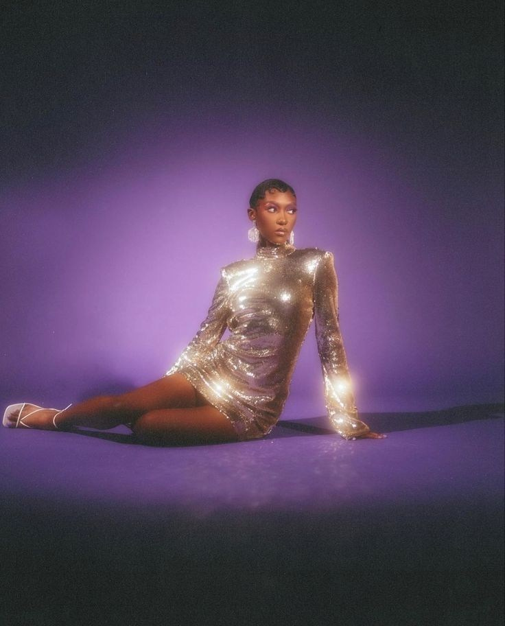 Тренды новогодних съемок 2025. Фотограф в Екатеринбурге Артём Зайнетдинов