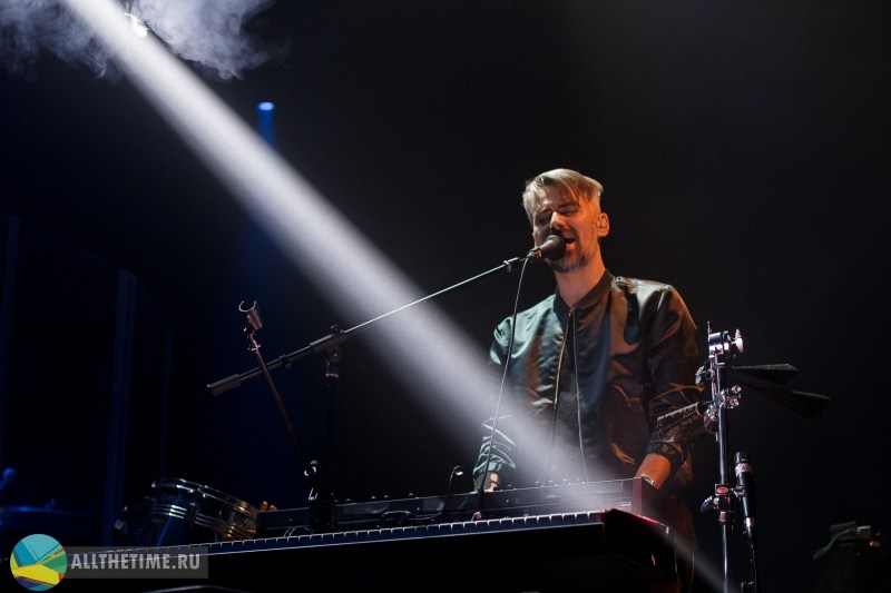 Tesla Boy. Магия музыки в кадре: Концертная Фотография