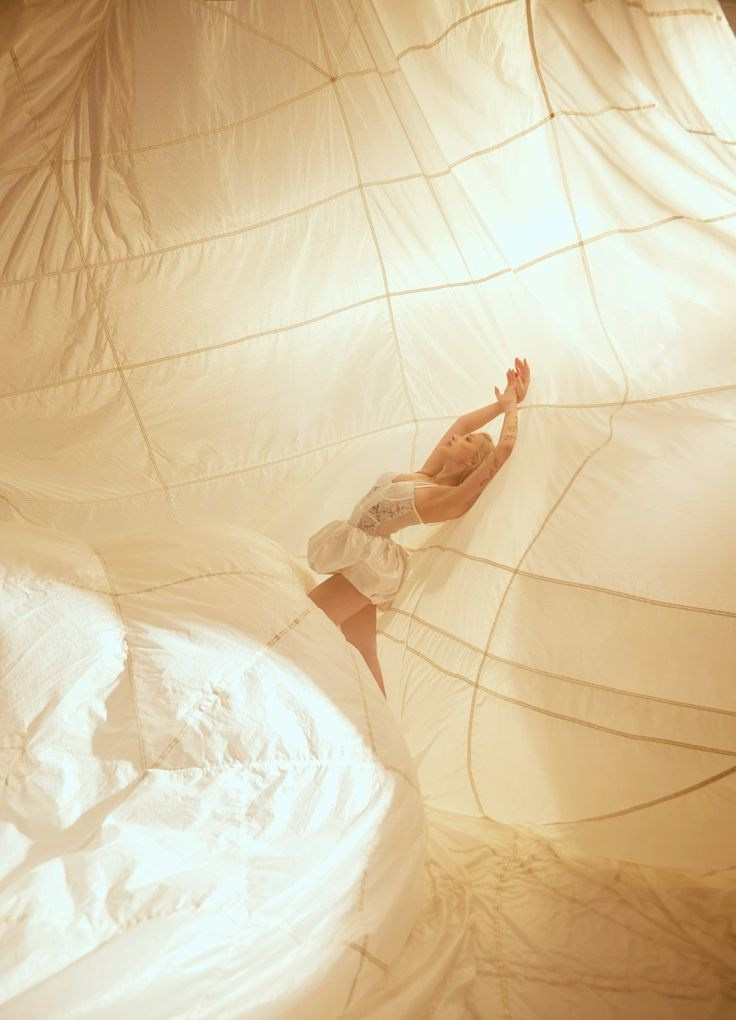 Фотосессия с парашютом. Александра Мельниченко/ Бегающий фотограф