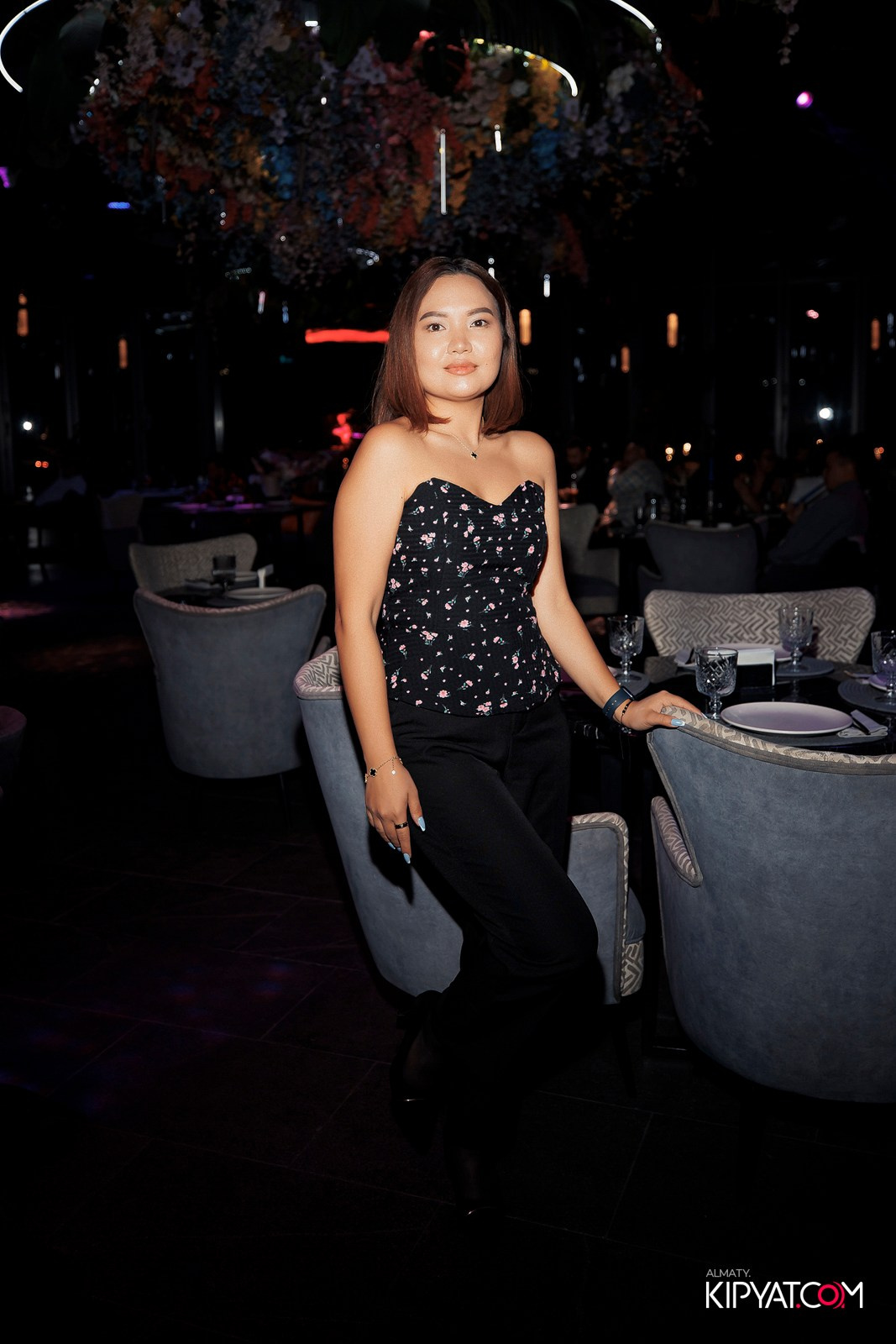 FRIENDS BAR & TERRACE. КИПЯТКОМ АЛМАТЫ!