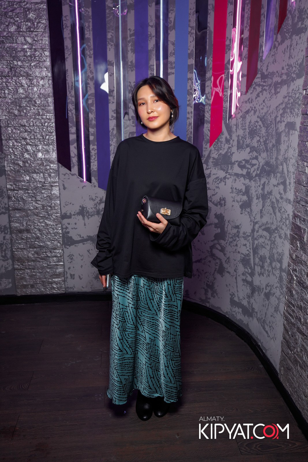 УХО И МЕДВЕДЬ НА ГАГАРИНА. КИПЯТКОМ АЛМАТЫ!