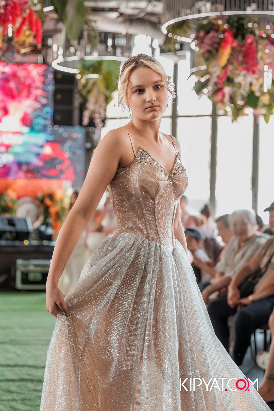 PROM KIDS FASHION SHOW. КИПЯТКОМ АЛМАТЫ!