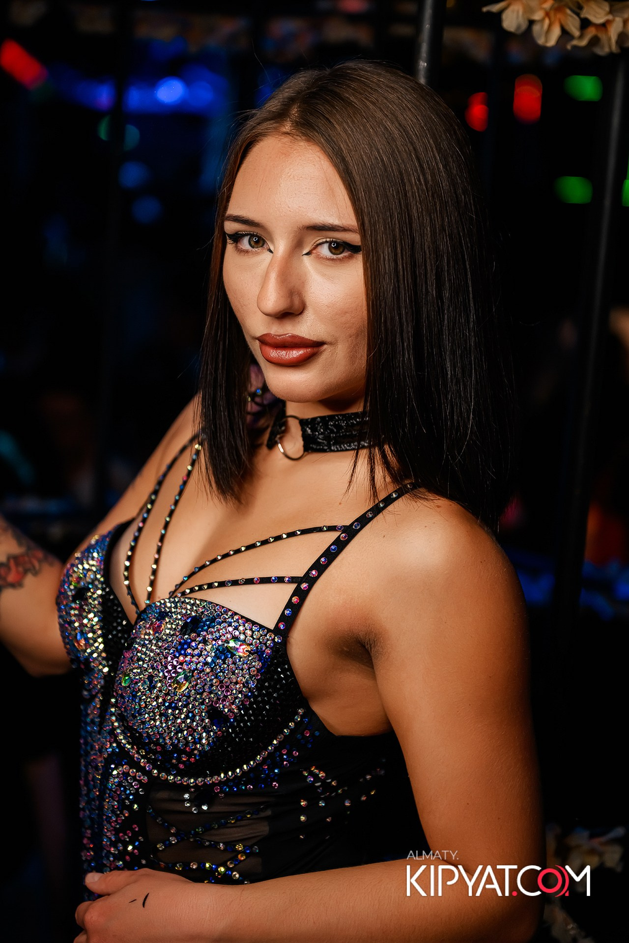 Uyat Emes Ваr. КИПЯТКОМ АЛМАТЫ!