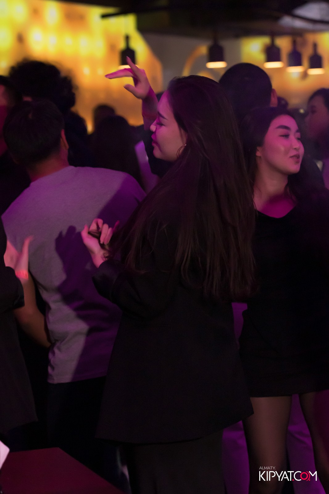 EVENT BAR. КИПЯТКОМ АЛМАТЫ!