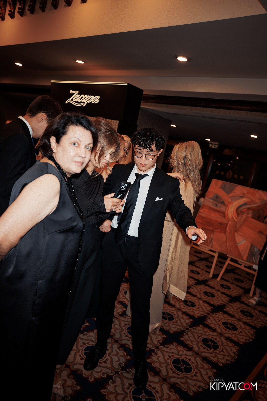 БЛАГОТВОРИТЕЛЬНЫЙ УЖИН В ЧЕСТЬ 30-ЛЕТИЯ ROTARY CLUB OF ALMATY. КИПЯТКОМ АЛМАТЫ!