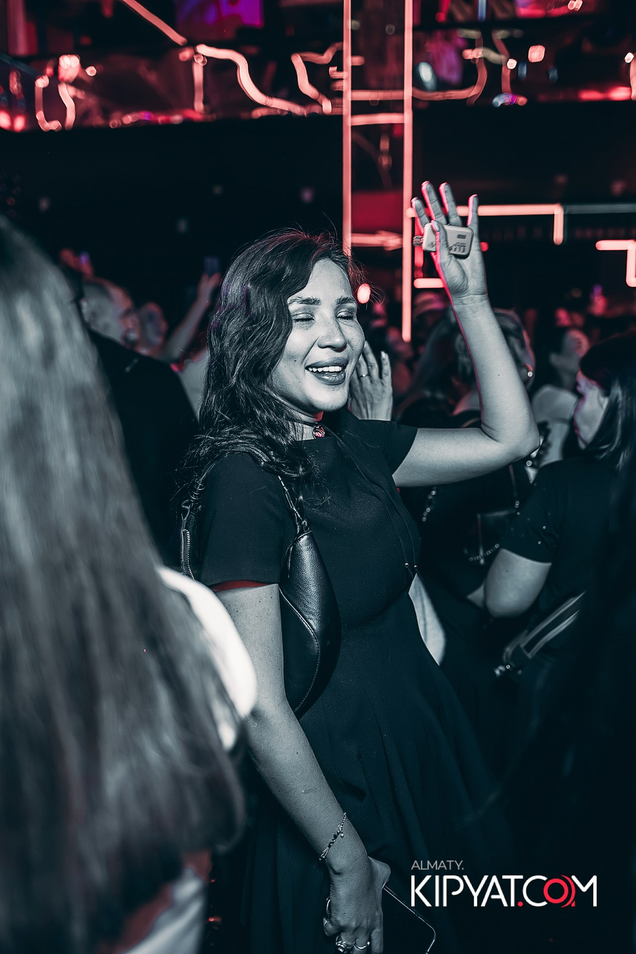 SANTA BARBARA — ВЫСТУПЛЕНИЕ ГРУППЫ REFLEX. КИПЯТКОМ АЛМАТЫ!