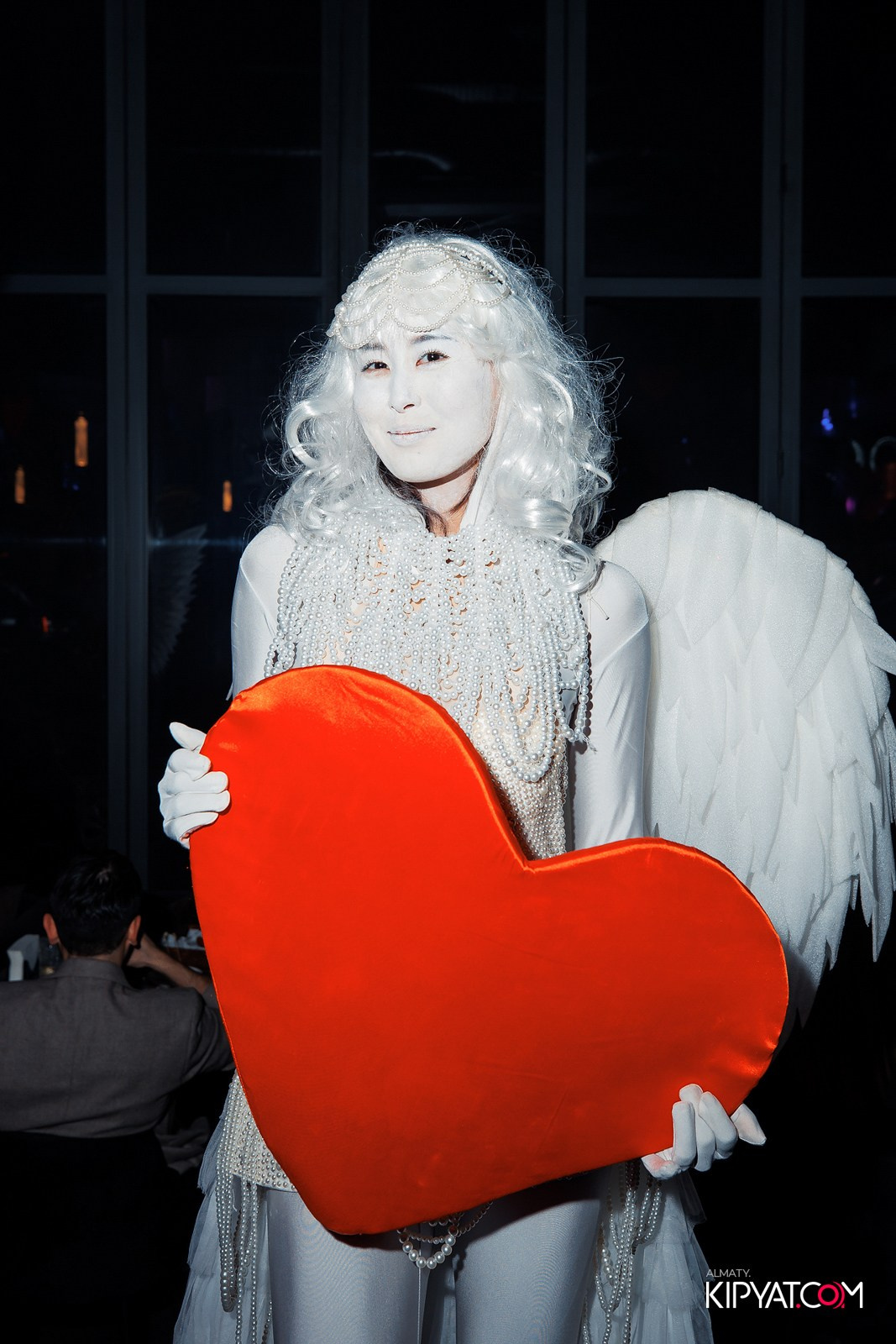 FRIENDS BAR & TERRACE. КИПЯТКОМ АЛМАТЫ!