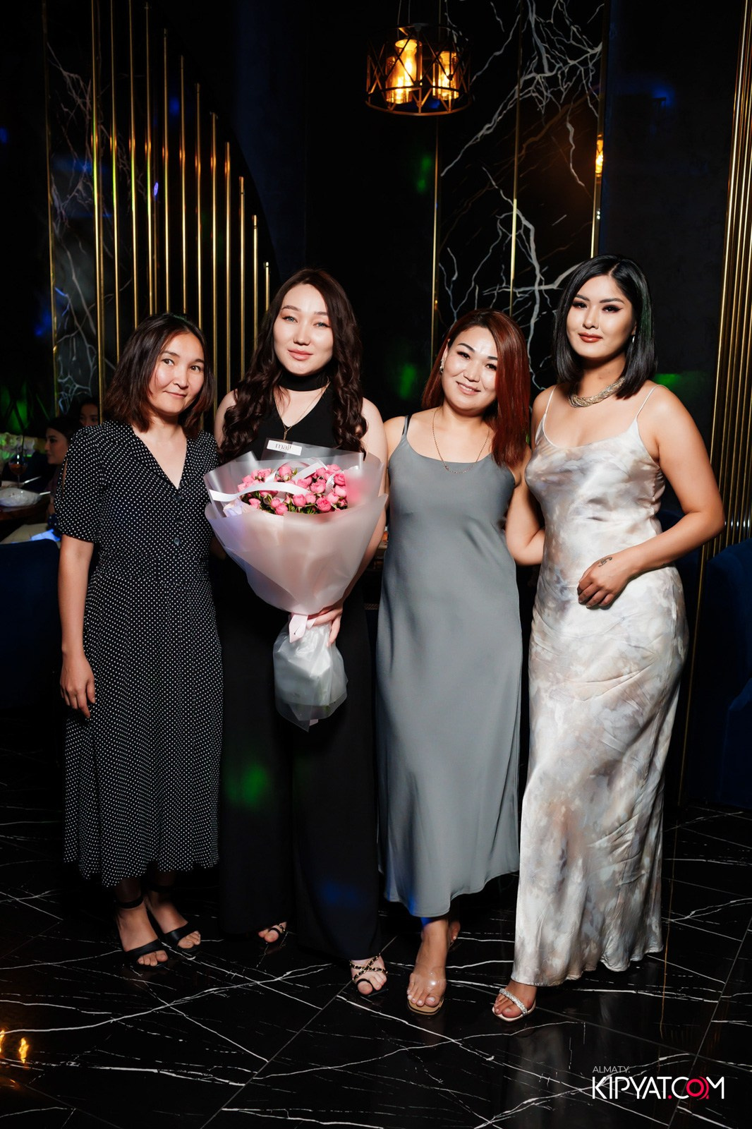 MOOD KARAOKE & TERRACE. КИПЯТКОМ АЛМАТЫ!