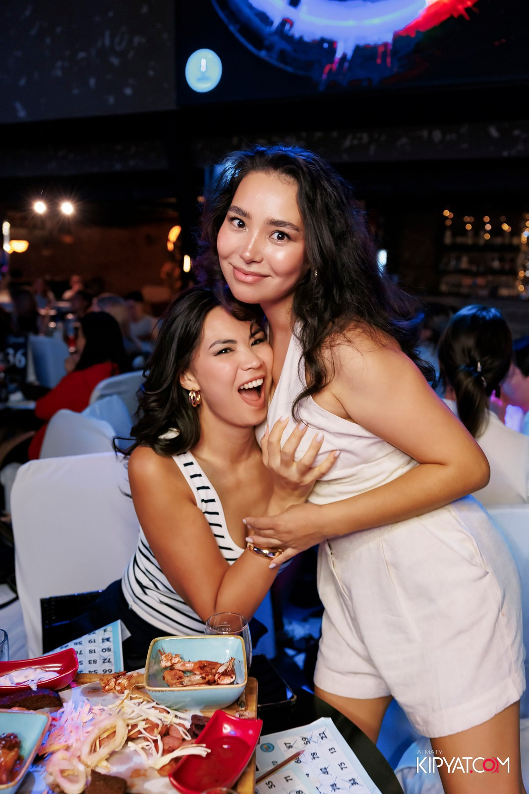 МУЗЫКАЛЬНОЕ ЛОТО В HIT RETRO. КИПЯТКОМ АЛМАТЫ!