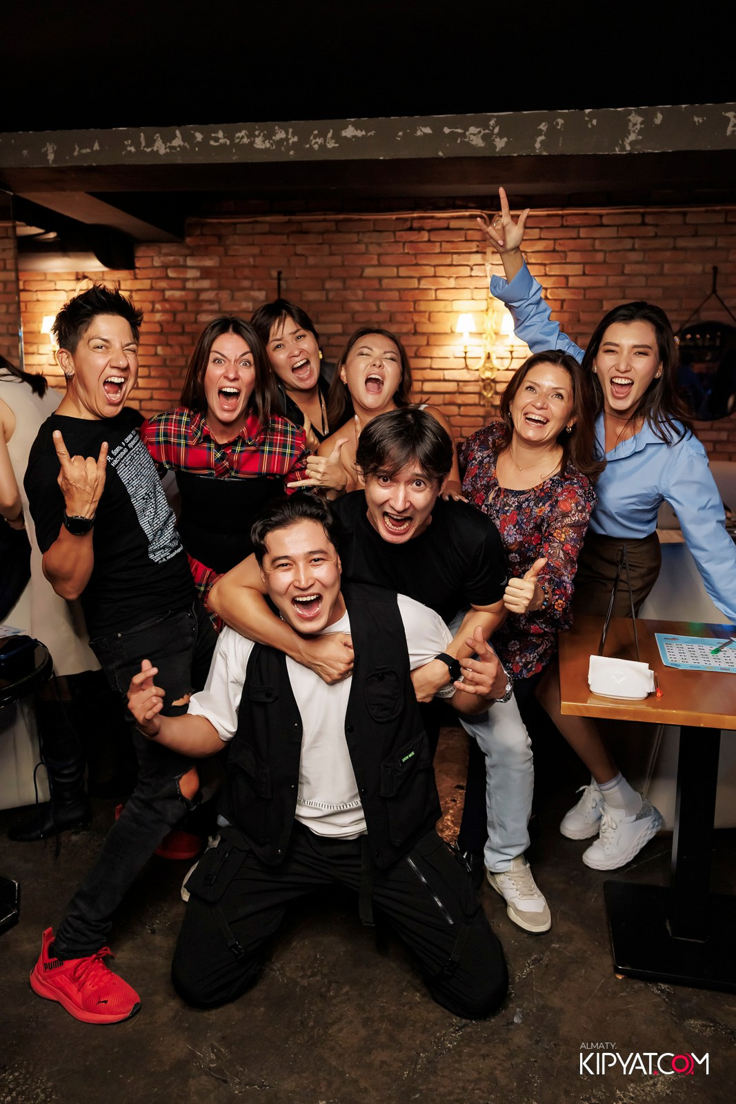 МУЗЫКАЛЬНОЕ ЛОТО В HIT RETRO. КИПЯТКОМ АЛМАТЫ!