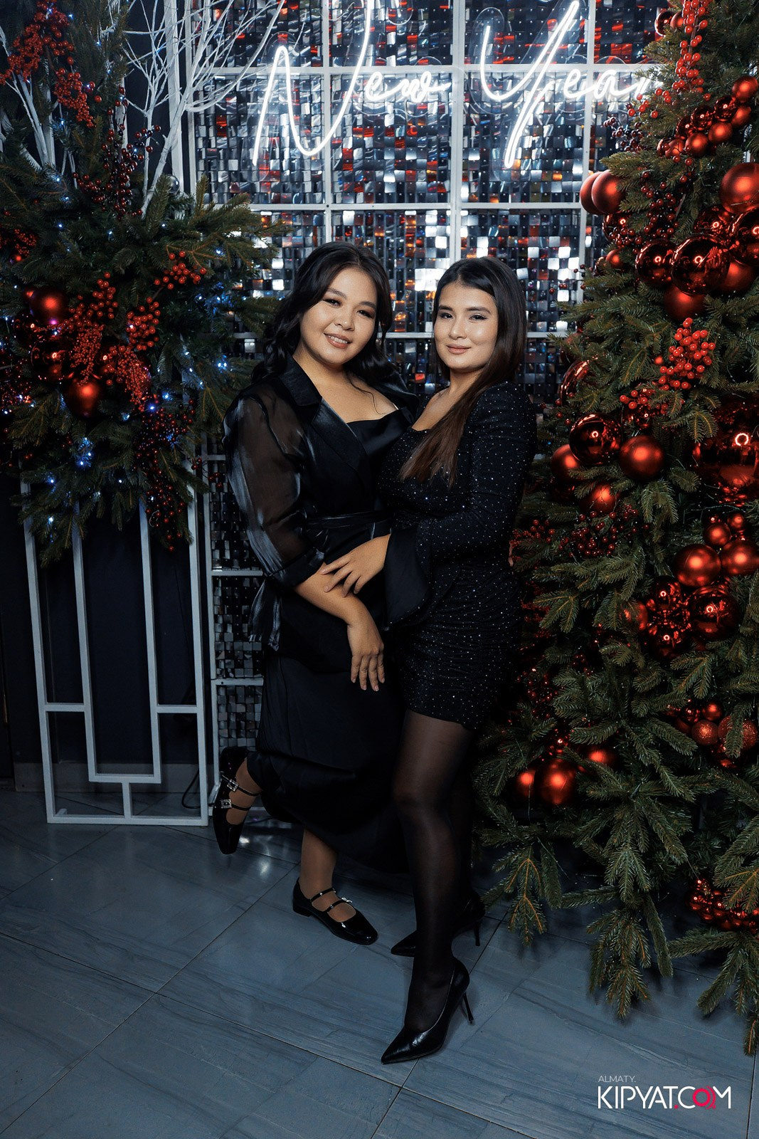 FRIENDS BAR & TERRACE. КИПЯТКОМ АЛМАТЫ!