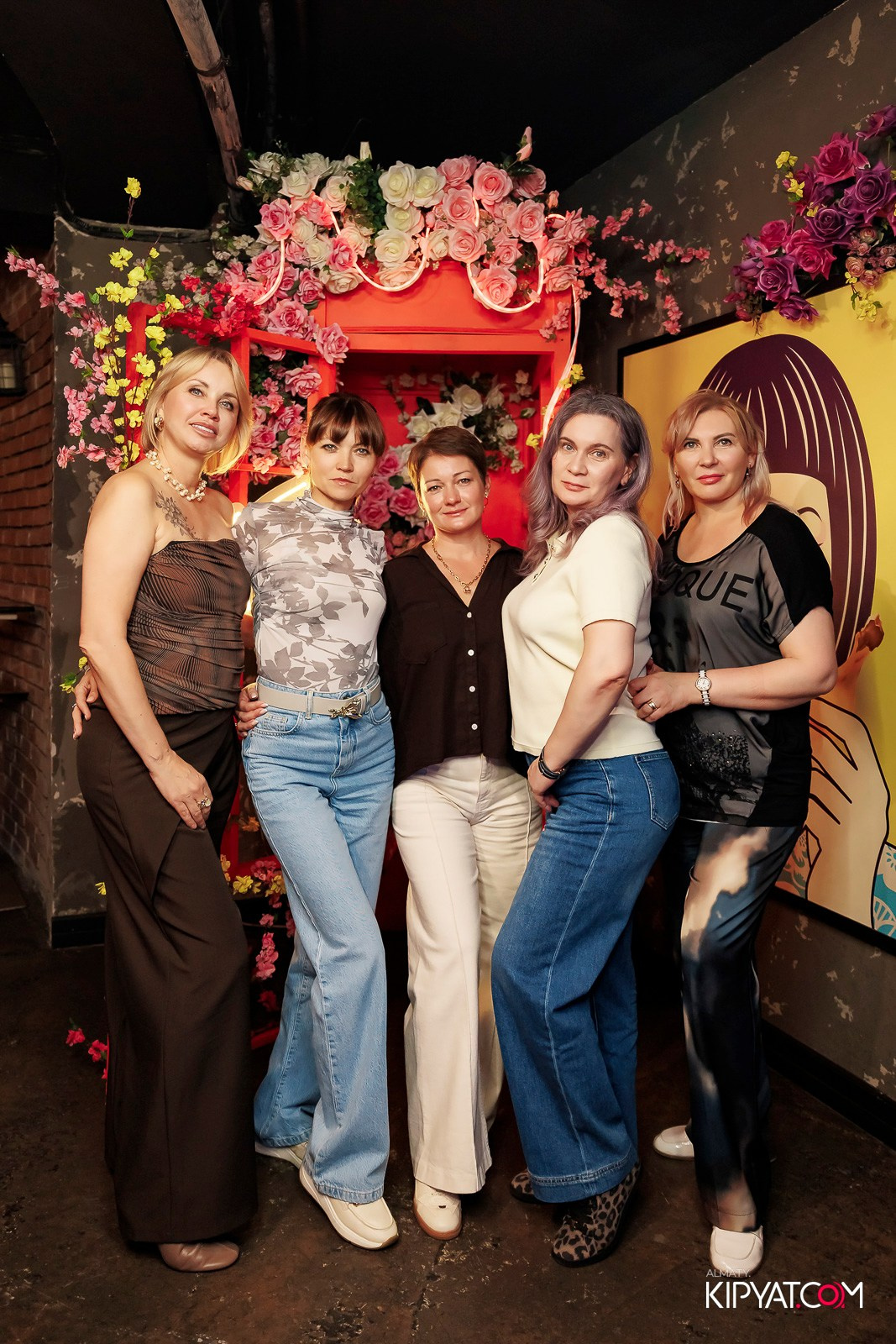 МУЗЫКАЛЬНОЕ ЛОТО В HIT RETRO. КИПЯТКОМ АЛМАТЫ! Фотосъемка мероприятий в Алматы